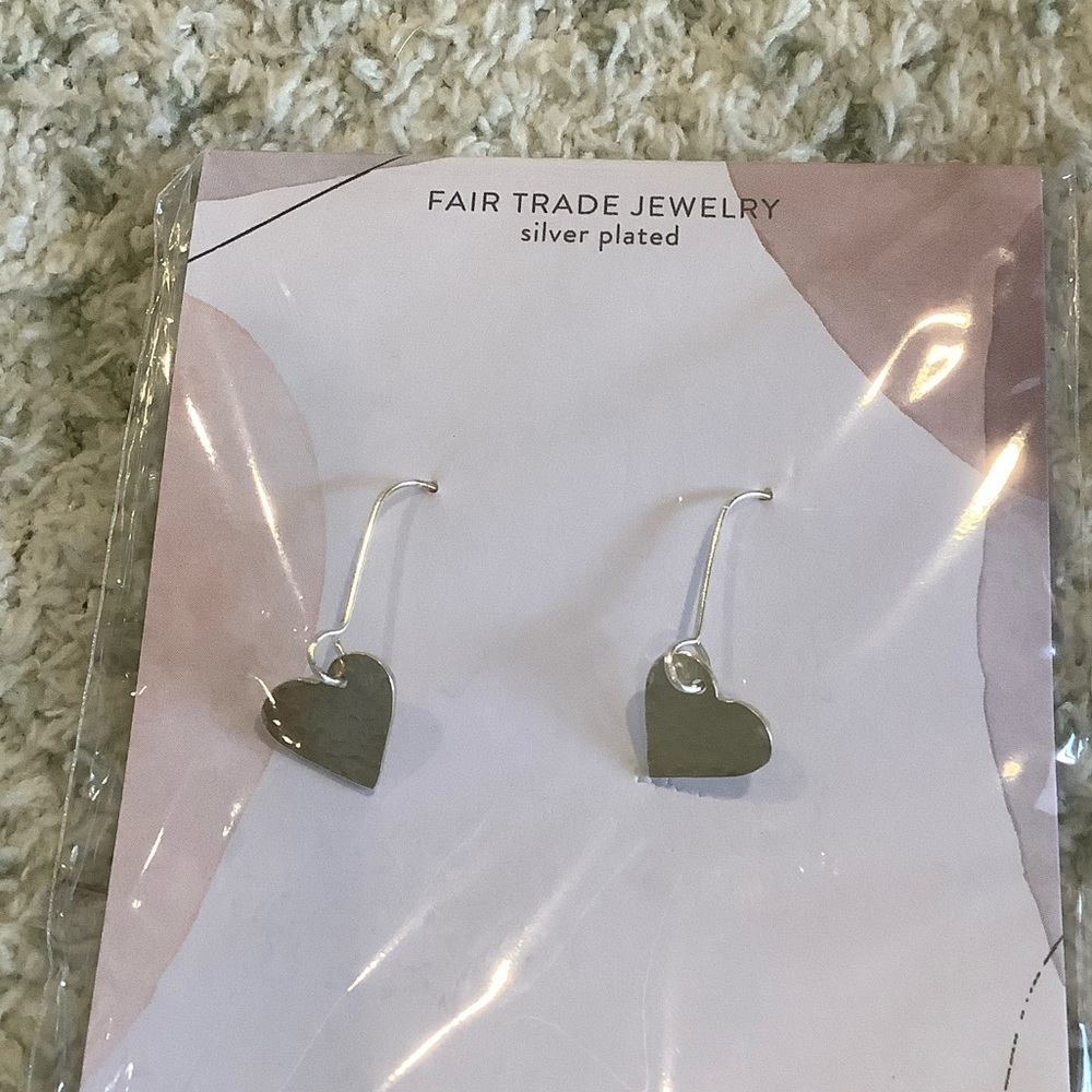 Silver Plated Heart Pierced Earrings by Tate & Zoey NWT .50”